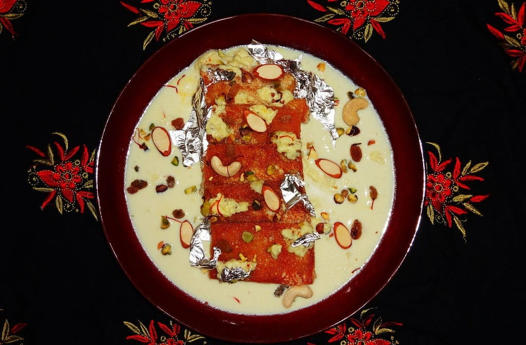 things to buy from hyderabad, things to buy from hyderabad trip, best things to buy from hyderabad, famous things to buy in hyderabad, hyderabad shopping items, hyderabad souvenirs, shopping in hyderabad, hyderabadi pearls, laad bazaar bangles, pochampally ikat sarees, bidriware handicrafts, kalamkari fabrics, hyderabadi attar perfumes, osmania biscuits, hyderabad local products, what to buy from hyderabad