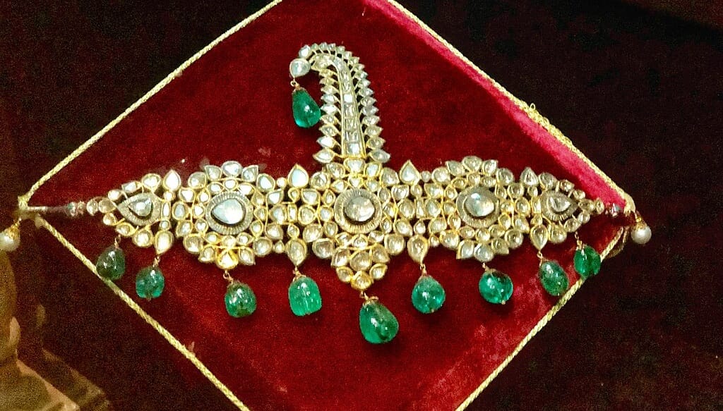 things to buy from hyderabad, things to buy from hyderabad trip, best things to buy from hyderabad, famous things to buy in hyderabad, hyderabad shopping items, hyderabad souvenirs, shopping in hyderabad, hyderabadi pearls, laad bazaar bangles, pochampally ikat sarees, bidriware handicrafts, kalamkari fabrics, hyderabadi attar perfumes, osmania biscuits, hyderabad local products, what to buy from hyderabad